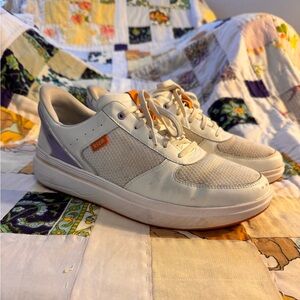 Kizik Women's Brisbane Sneakers | Optic White Sunset Lilac | Size 11